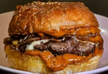 Abun Club, Burger Juicy di Mitra Raya