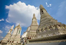 Thailand Usulkan Tarif Rp432 Ribu bagi Turis Asing Mulai 2027