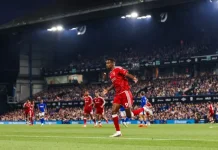 Isak Borong Dua Gol, Liverpool Kalahkan Ipswich 2-0