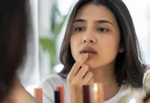 Bibir Gelap Tak Cukup Ditutupi Lip Tint