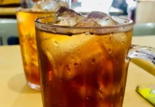 Berapa Kalori Segelas Es Teh Obeng?