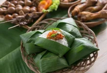 Nasi Kucing, Porsi Kecil yang Jadi Teman Nongkrong