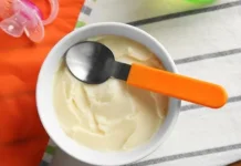 Sendok Stainless untuk Bayi, Amankah Digunakan Saat Memasuki Masa MPASI?