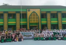 MTsN Karimun Gelar Pawai Menyambut Bulan Ramadhan
