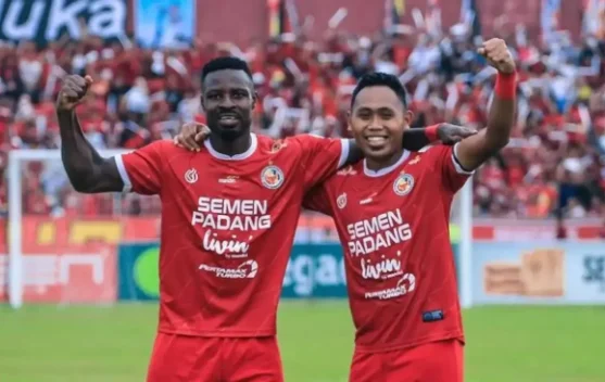 Laga Semen Padang vs PSIM Berakhir Imbang