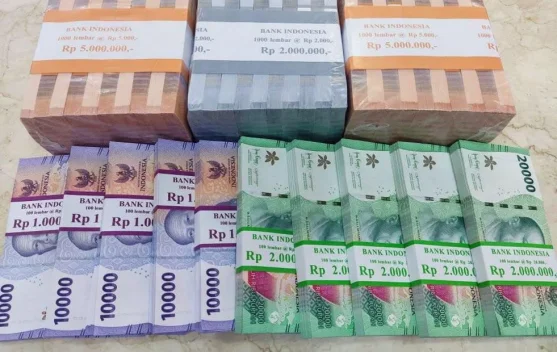 Tradisi Uang Baru saat Lebaran