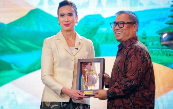 Nyanyang Pamerkan Wisata Lintas Batas ala Kepri di Forum Pariwisata Nasional