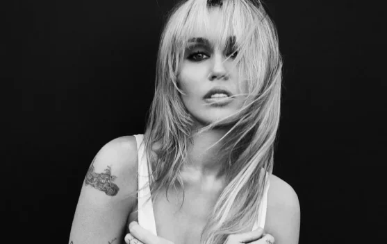 "Bass Persuades" Jadi Single Terbaru Miley Cyrus