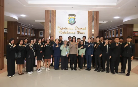 Mahasiswa Pariwisata Batam Belajar Komunikasi Publik dari Humas Polda Kepri