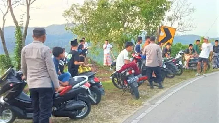 Cegah Balapan Liar, Polsek Kapontori Patroli Subuh