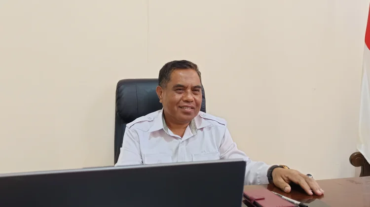 Kantah Baubau Serahkan Sertifikat Tanah Wakaf untuk KUA