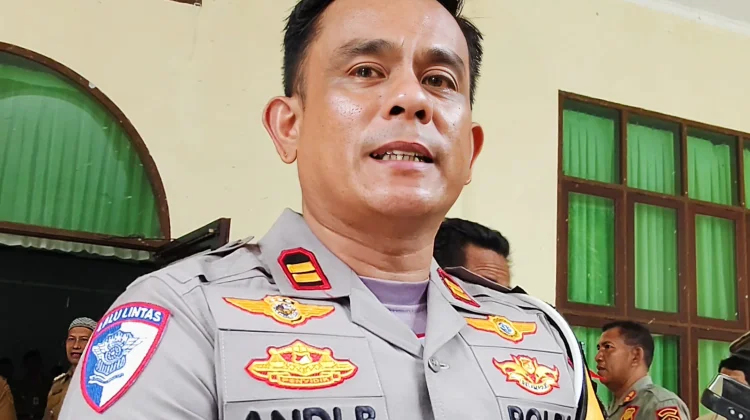 Satlantas Polres Baubau Kawal Takbir Keliling, Hanya Roda Empat yang Boleh Ikut