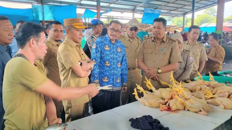 Jelang Idul Fitri, Bupati Butur Sidak Pasar dan Ritel Pastikan Pangan Aman