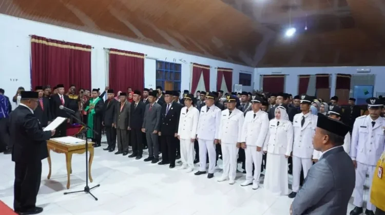 Bupati Adios Lantik Ratusan Pejabat, Fokus Penguatan Kinerja Birokrasi