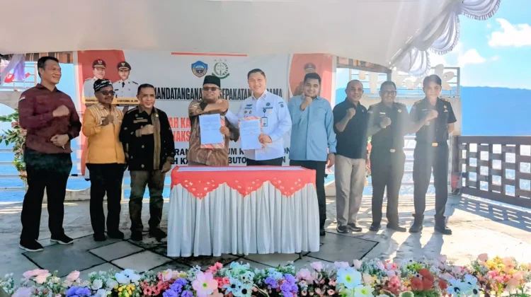 Pemkab Busel-Kejari Buton Teken MoU Perkuat Penanganan Hukum