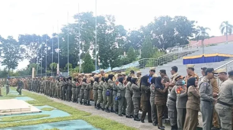 Wali Kota Baubau Pimpin Apel Gabungan dan Halabihalal