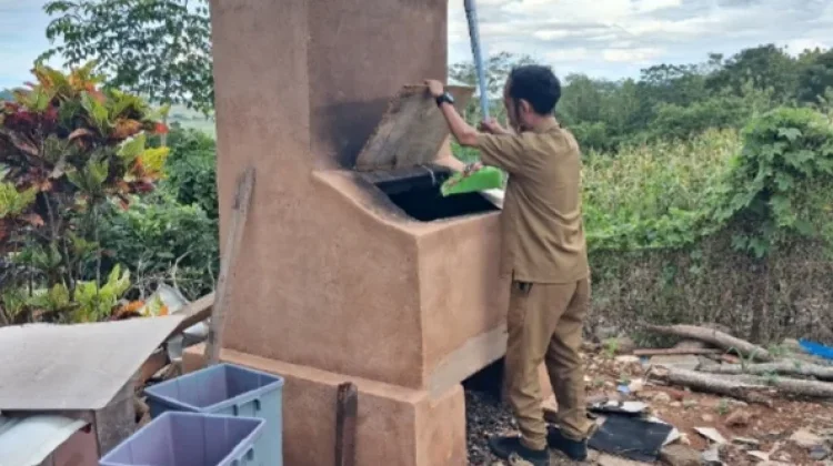Dinsos Bombana Gelar Kurve dan Olah Sampah Organik