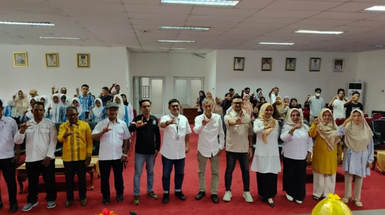 OJK Edukasi Warga Buton Waspada Investasi Ilegal