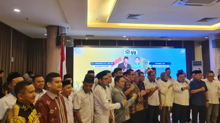 Bupati Buton Hadiri Pelantikan IKA PMII Sultra, Harapkan Sinergi Pembangunan