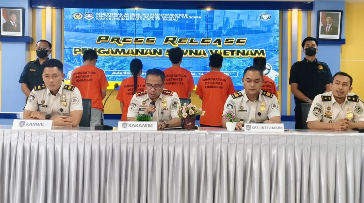 Imigrasi Baubau Amankan Lima WN Vietnam, Diduga Terkait Penyelundupan Manusia