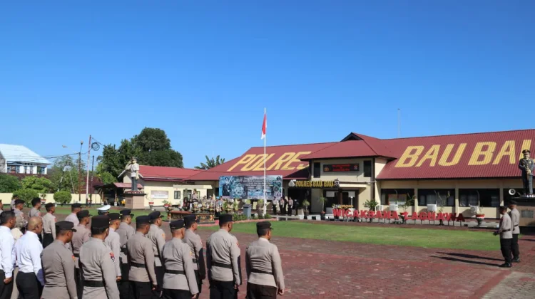 Upacara Bulanan Polres Baubau Tanamkan Nilai Kebangsaan