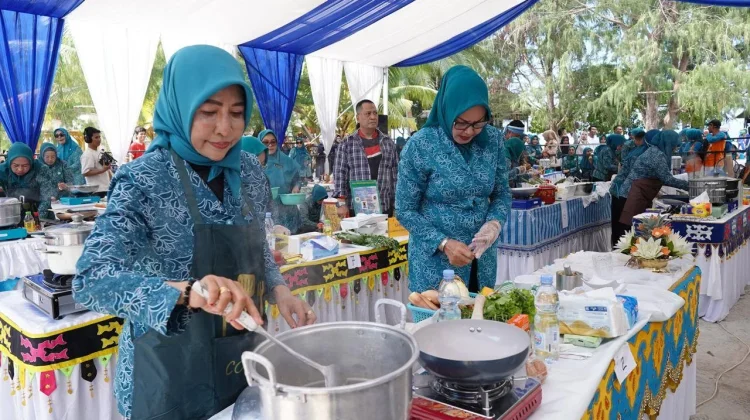 PKK Baubau Tampil Kreatif di Lomba Masak HUT Sultra 2026