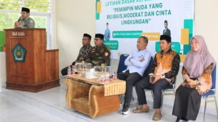 Kepala Kemenag Muna Buka LDK Siswa MTsN