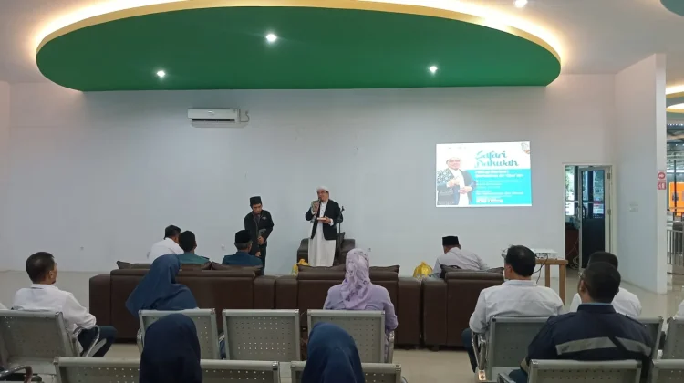 PELNI Baubau Gelar Safari Dakwah dan Wakaf Al-Qur'an