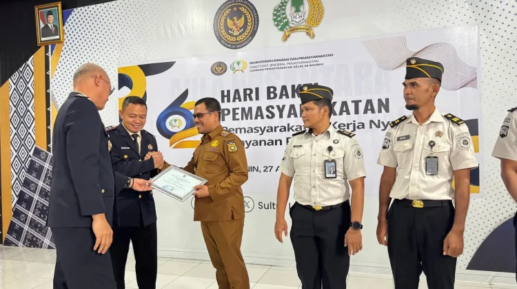 Penguatan Layanan Pemasyarakatan, Bupati Buton Raih Penghargaan Nasional