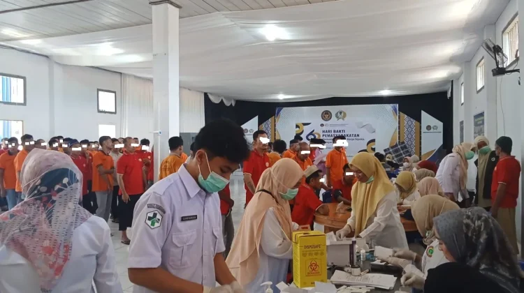 Petugas Lapas Baubau dan Napi Cek Kesehatan Gratis