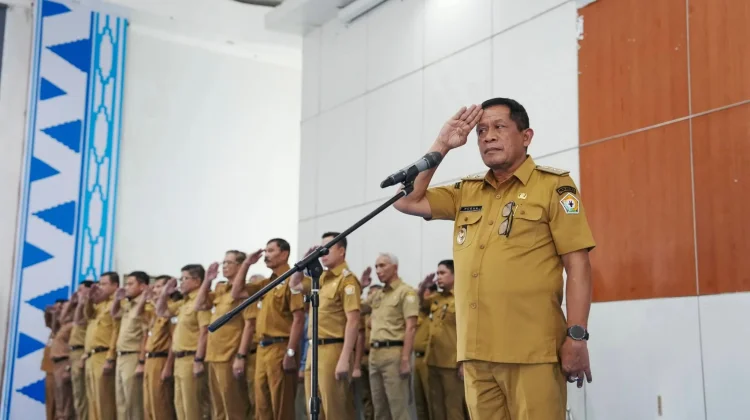 Disiplin dan Tata Kelola Ditekankan, Wagub Pimpin Apel Gabungan ASN Sultra