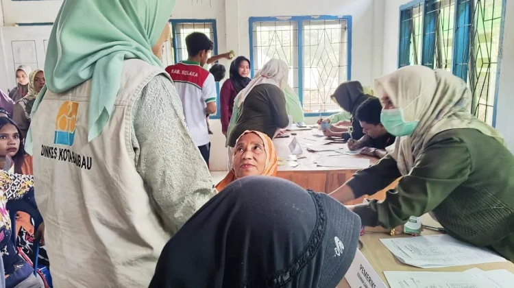 Dinkes-PATELKI Baubau Gelar Bakti Sosial Cek Kesehatan Gratis