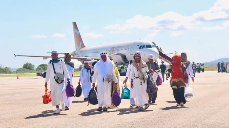 Bandara Betoambari Layani Kepulangan 273 Jemaah Haji Enam Daerah