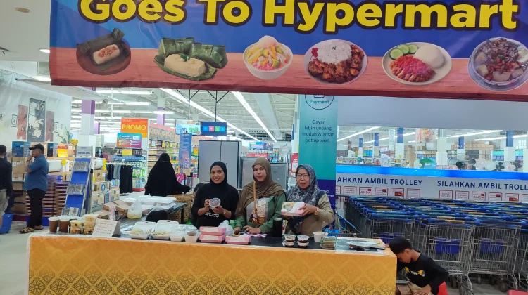 Warga Makin Mudah Belanja Produk UMKM Baubau di Lippo Plaza