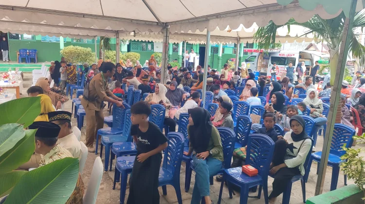 Ratusan Anak Ikut Sunatan Massal Gratis di Baubau