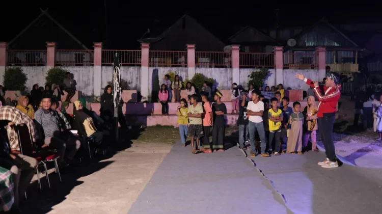 Warga Sandang Pangan Antusias Nonton Film Budaya Gratis Layar Benteng