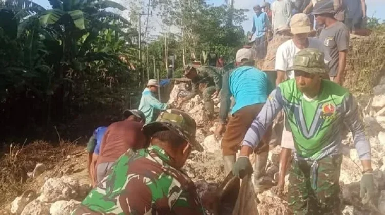 Satgas TMMD Kebut Pembangunan Talud Jalan di Lasalimu Selatan