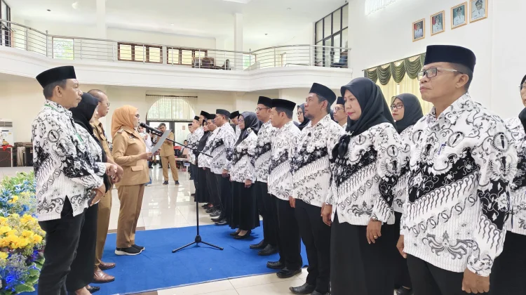 Pengukuhan PGRI Baubau, Pemkot Dorong Perkuat Kompetensi dan Perlindungan Guru