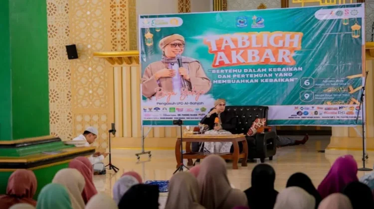 Tabligh Akbar Buya Yahya Semarakkan HUT ke-12 Buton Tengah