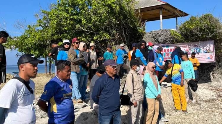 Semarak HUT ke-81 RI, Desa Mawambunga Gelar Aksi Pelestarian Pesisir