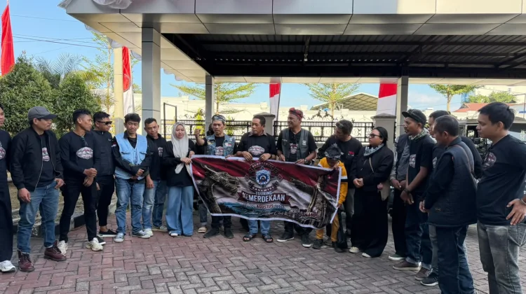 Touring Kemerdekaan BSC Pererat Persaudaraan Scooteris Sultra