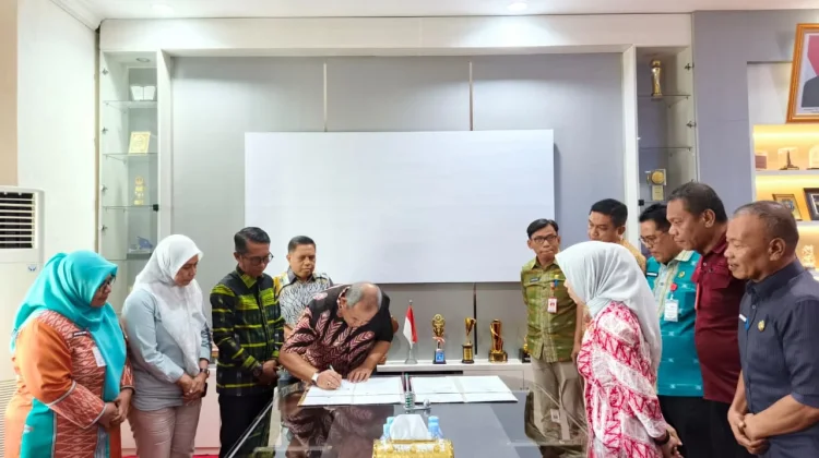 Pemkot Baubau-Kantor Pertanahan Teken MoU Integrasi Data Pertanahan dan Pajak