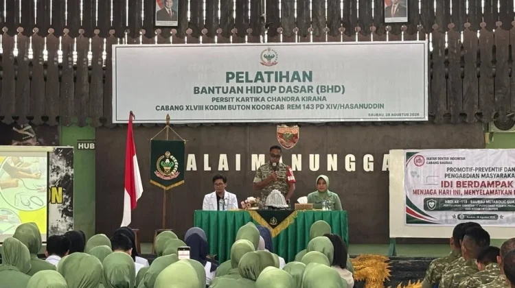 Kodim 1413/Buton Latih Prajurit dan Persit Pertolongan Darurat