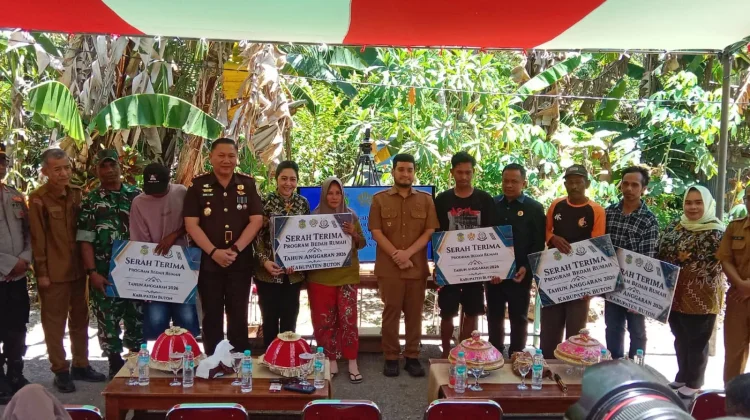 Kejaksaan Tambah Dana Bedah Rumah Warga Buton Rp25 Juta
