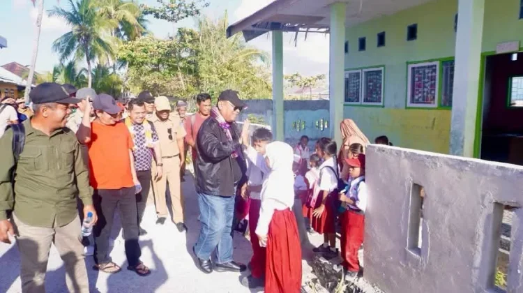 Pemkab Busel Dorong Generasi Muda Batu Atas Raih Masa Depan Lebih Baik