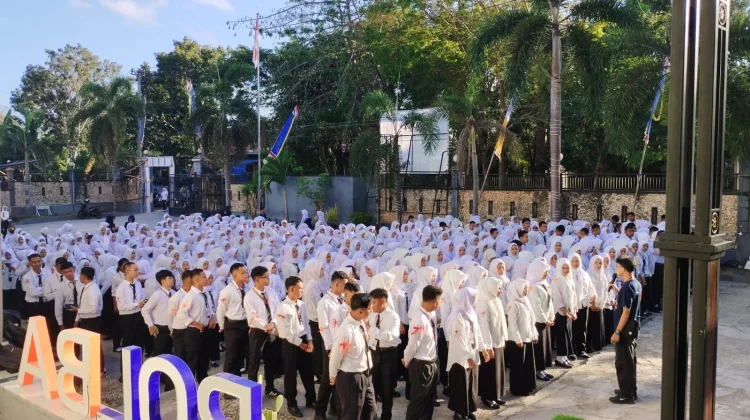 Politeknik Baubau Sukses Gelar PKKMB dan Inaugurasi 2026 Bagi 533 Maba