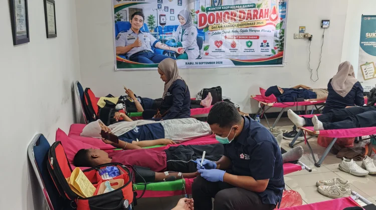 Rangkaian Harhubnas, KSOP Baubau Bersihkan Laut dan Donor Darah