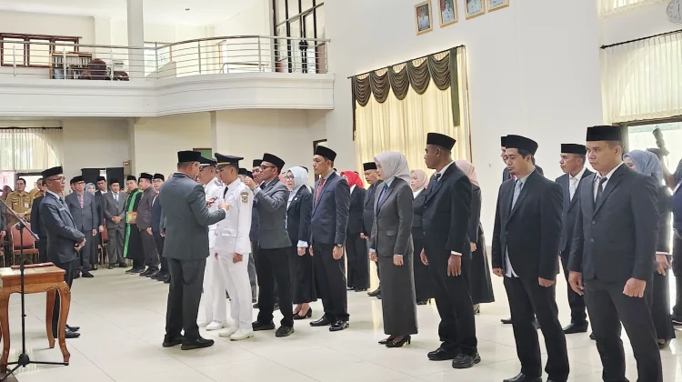 Wali Kota Baubau Rotasi 31 Pejabat, Ini Daftar Lengkapnya