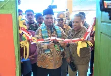 Pemkab Busel Komitmen Tingkatkan Sarpras Pendidikan