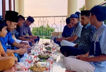 ASN Kemenag Baubau Berbagi Takjil